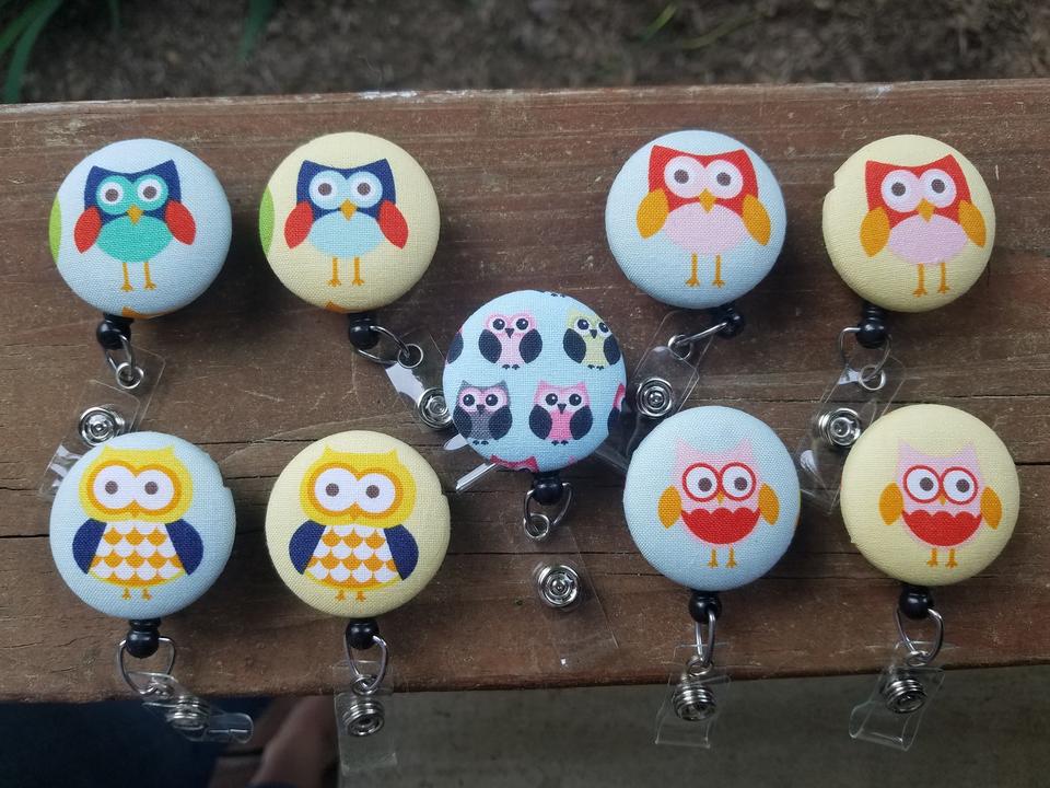 Owl badge reel