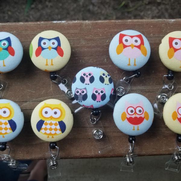 Owl badge reel